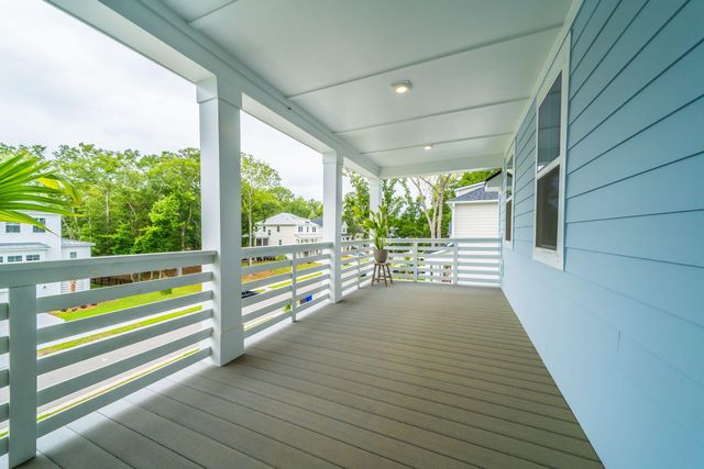 1427 Dahlia Drive, Mount Pleasant, SC 29464