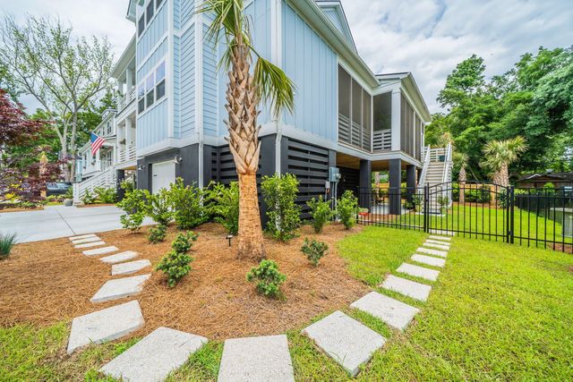 1427 Dahlia Drive, Mount Pleasant, SC 29464