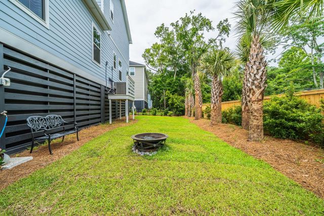 1427 Dahlia Drive, Mount Pleasant, SC 29464