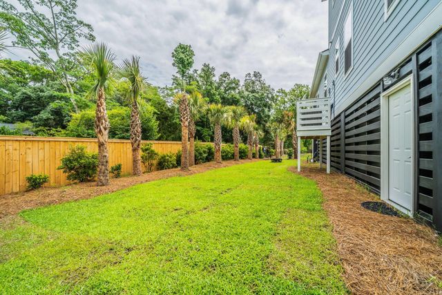 1427 Dahlia Drive, Mount Pleasant, SC 29464