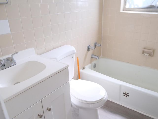 705 13th Street 4, West Palm Beach, FL 33401
