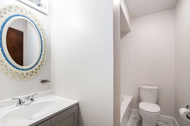 71 Tanglewood Trail, Valparaiso, IN 46385