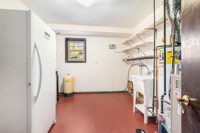 71 Tanglewood Trail, Valparaiso, IN 46385