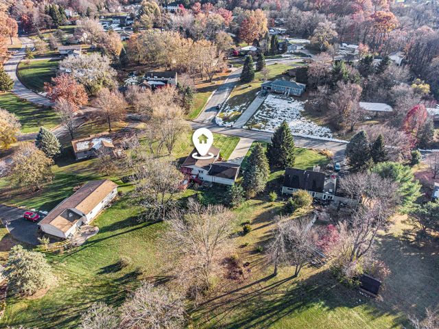 71 Tanglewood Trail, Valparaiso, IN 46385