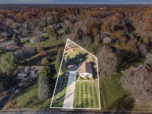 71 Tanglewood Trail, Valparaiso, IN 46385