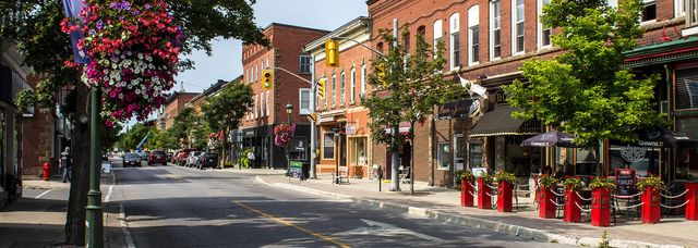 71 Tanglewood Trail, Valparaiso, IN 46385