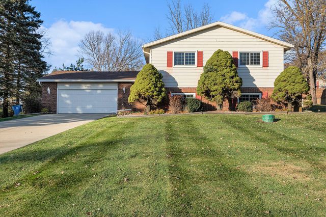 71 Tanglewood Trail, Valparaiso, IN 46385