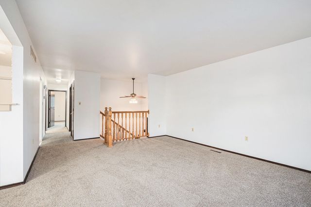 71 Tanglewood Trail, Valparaiso, IN 46385