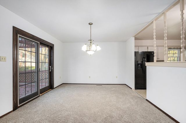 71 Tanglewood Trail, Valparaiso, IN 46385