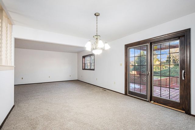 71 Tanglewood Trail, Valparaiso, IN 46385