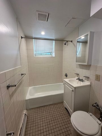1 Craigie B2, Cambridge, MA 02138