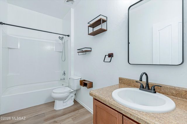 8361 W Screech Owl Drive, Tucson, AZ 85757