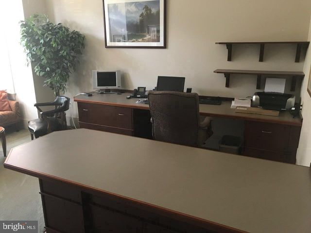 512 C STREET NE, Washington, DC 20002