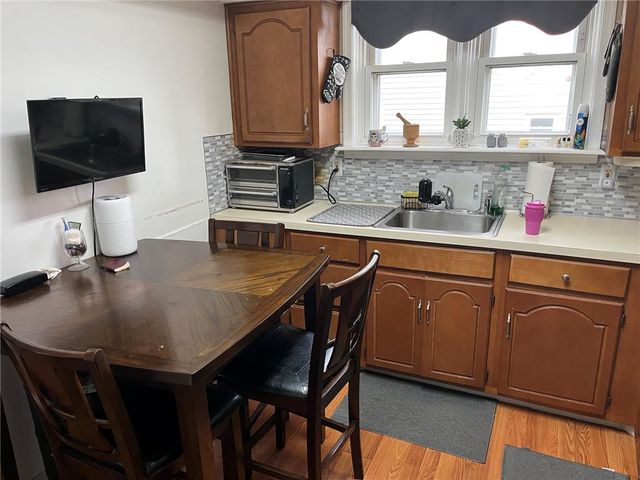 765 3rd St, Whitehall Twp, PA 18052
