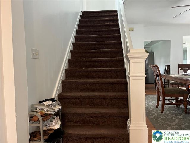 765 3rd St, Whitehall Twp, PA 18052