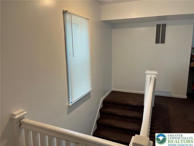 765 3rd St, Whitehall Twp, PA 18052