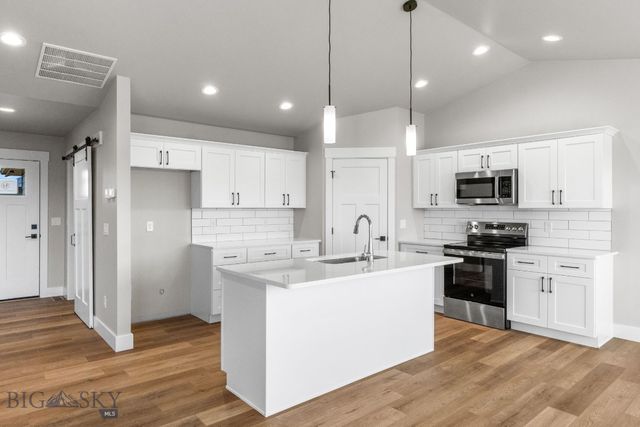 1107 Melissa Way, Belgrade, MT 59714