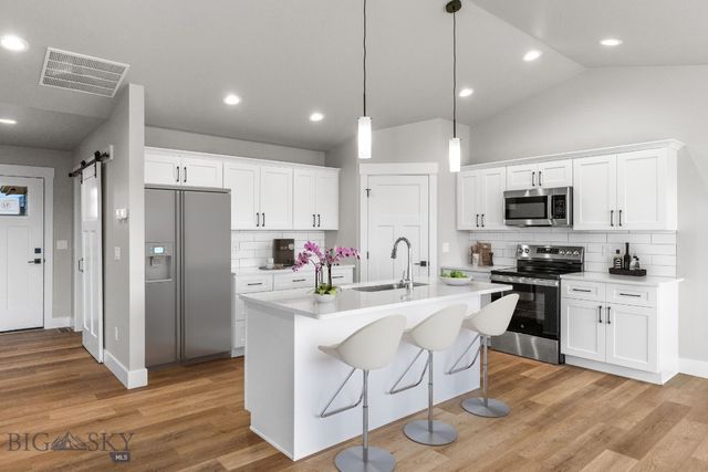 1107 Melissa Way, Belgrade, MT 59714