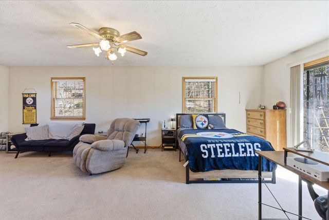 188 Geneva Avenue, Irvine, KY 40336