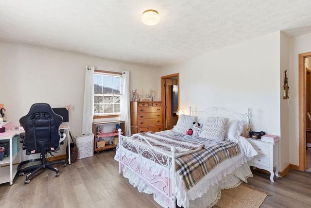 188 Geneva Avenue, Irvine, KY 40336