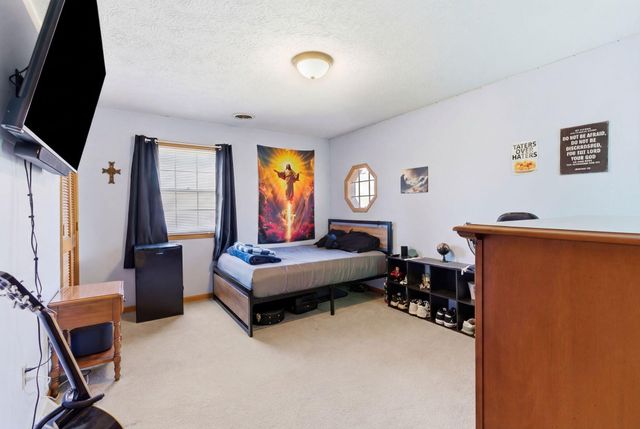 188 Geneva Avenue, Irvine, KY 40336