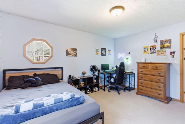 188 Geneva Avenue, Irvine, KY 40336