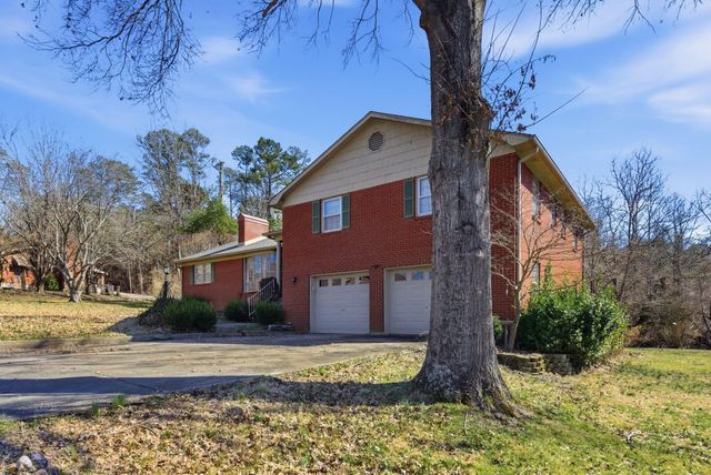 188 Geneva Avenue, Irvine, KY 40336