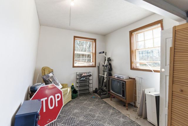 188 Geneva Avenue, Irvine, KY 40336