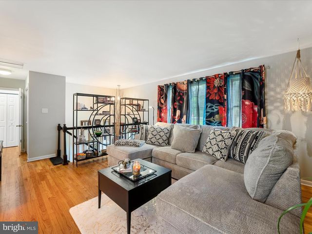 537 RIDGE RD S, Martinsburg, WV 25403