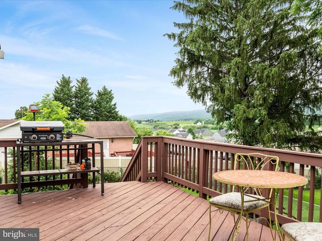 537 RIDGE RD S, Martinsburg, WV 25403