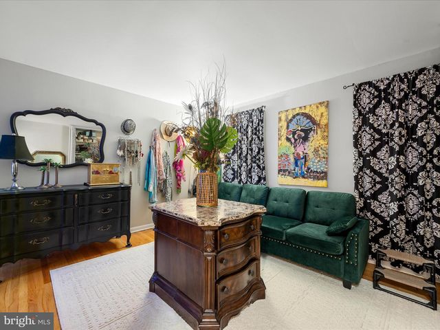 537 RIDGE RD S, Martinsburg, WV 25403