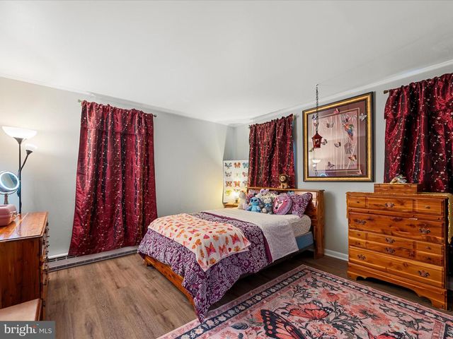 537 RIDGE RD S, Martinsburg, WV 25403