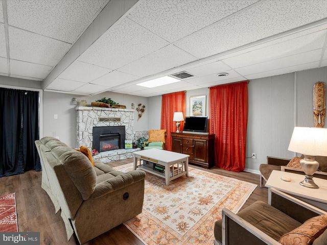 537 RIDGE RD S, Martinsburg, WV 25403