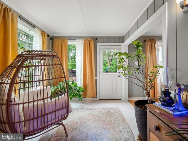 537 RIDGE RD S, Martinsburg, WV 25403