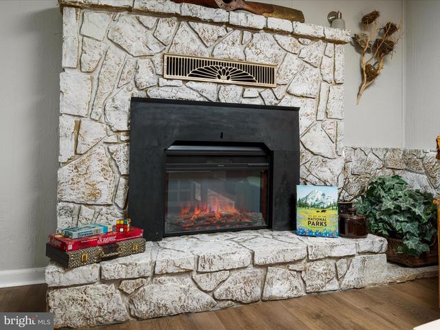 537 RIDGE RD S, Martinsburg, WV 25403