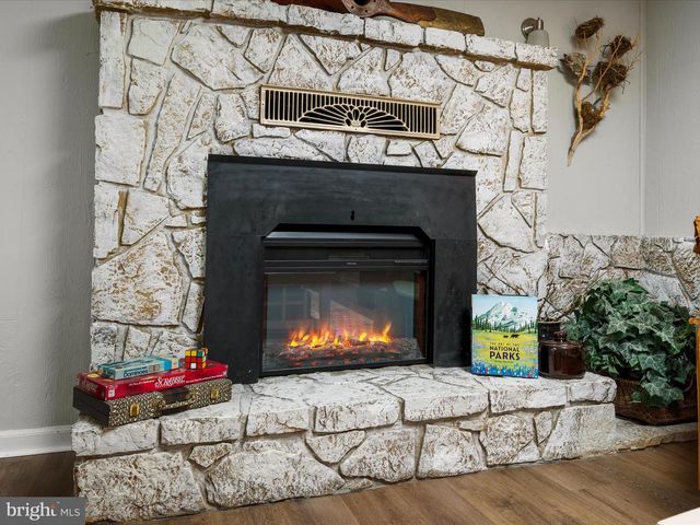 537 RIDGE RD S, Martinsburg, WV 25403