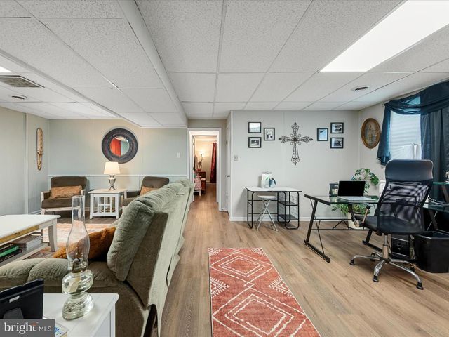 537 RIDGE RD S, Martinsburg, WV 25403