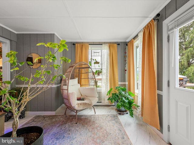 537 RIDGE RD S, Martinsburg, WV 25403