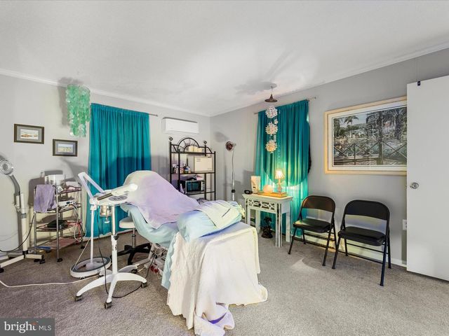 537 RIDGE RD S, Martinsburg, WV 25403