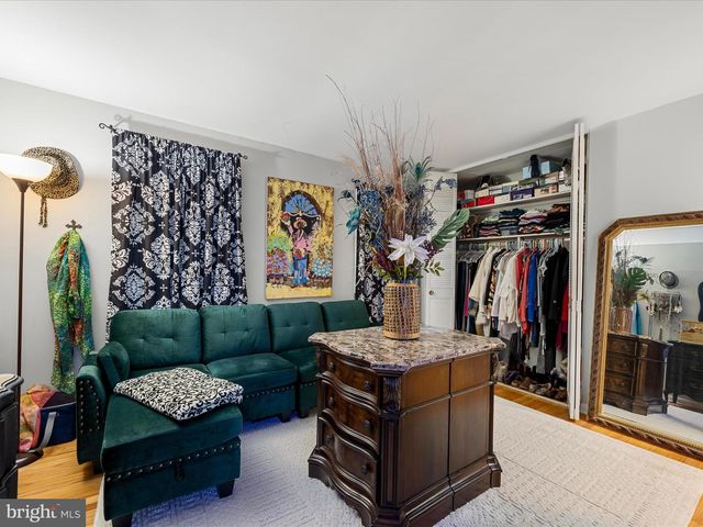 537 RIDGE RD S, Martinsburg, WV 25403