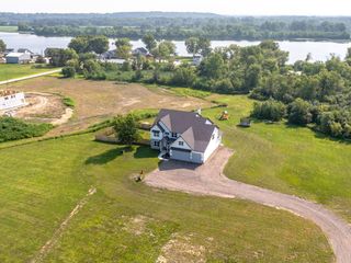 6256 N Dresden Road, Morris, IL 60450