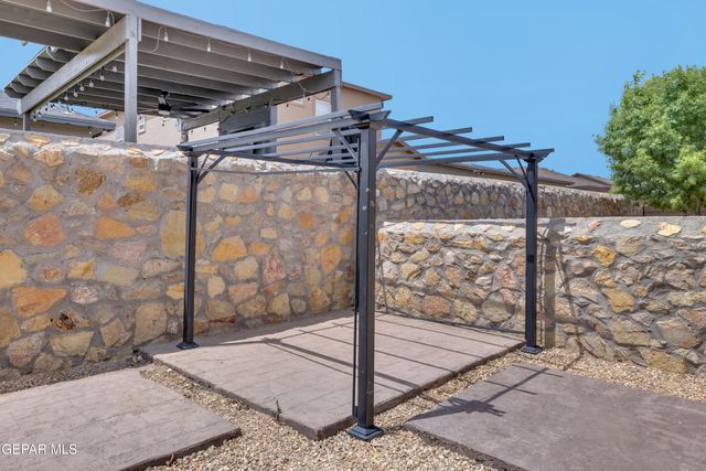 13156 RED COVE Cove, El Paso, TX 79938