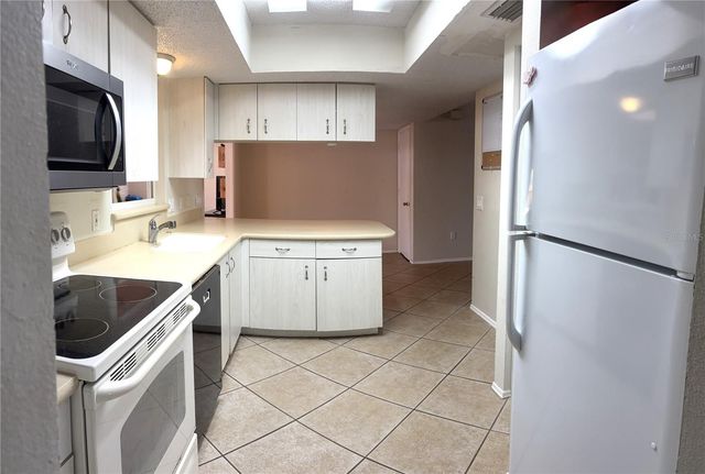 495 BURKE ROAD, Venice, FL 34293