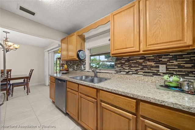 1536 Meadowbrook Street, Lake Placid, FL 33852