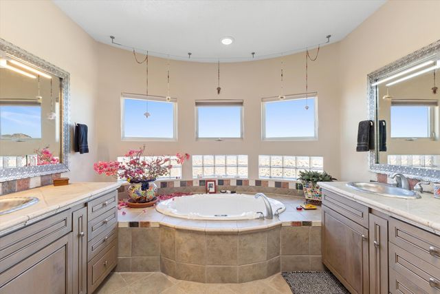 6109 Copper Rose Street NE, Albuquerque, NM 87111