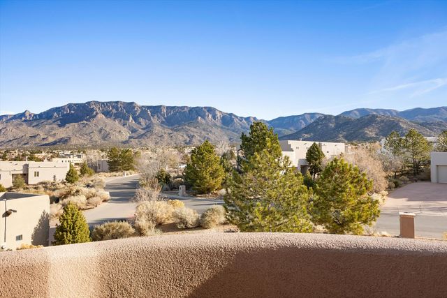 6109 Copper Rose Street NE, Albuquerque, NM 87111