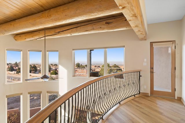 6109 Copper Rose Street NE, Albuquerque, NM 87111