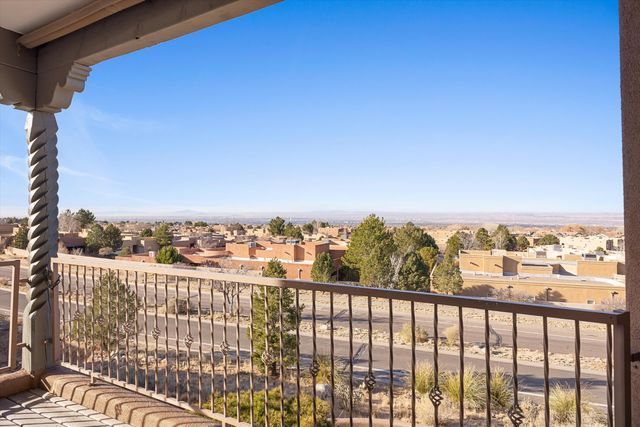 6109 Copper Rose Street NE, Albuquerque, NM 87111