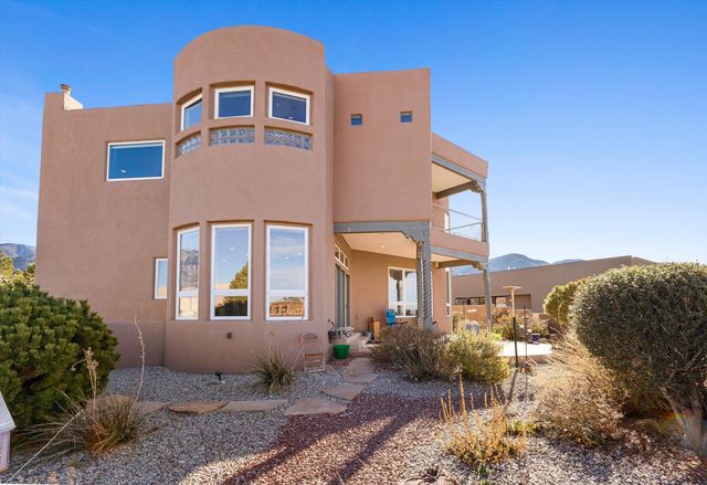 6109 Copper Rose Street NE, Albuquerque, NM 87111