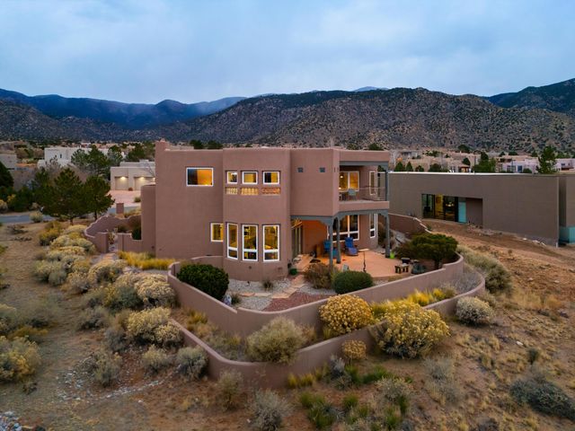 6109 Copper Rose Street NE, Albuquerque, NM 87111